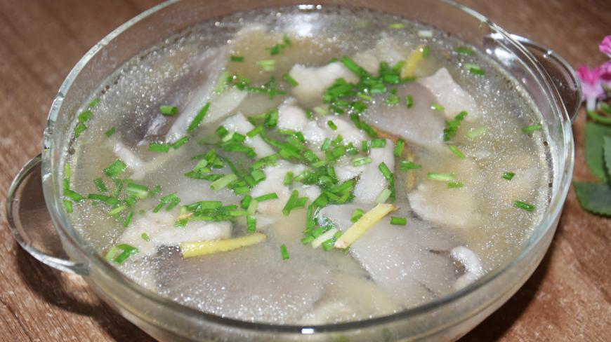 教大家平菇滑肉汤的家常做法,汤鲜肉滑,一大碗够你喝吗?