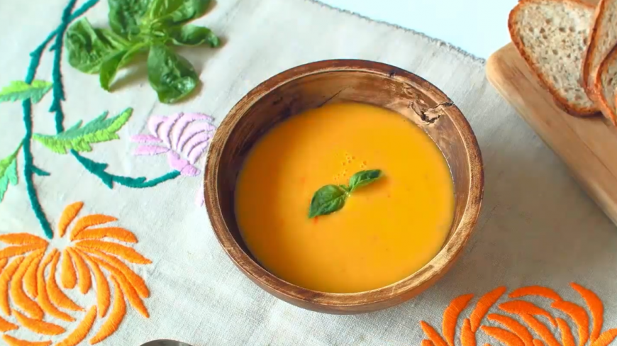 外国大厨的南瓜汤是这样做的,跟我们的不同,他这样做能好吃吗