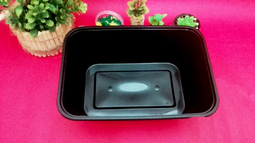 外卖的方形塑料饭盒别扔掉,简单改造后,挂在厨房太实用了