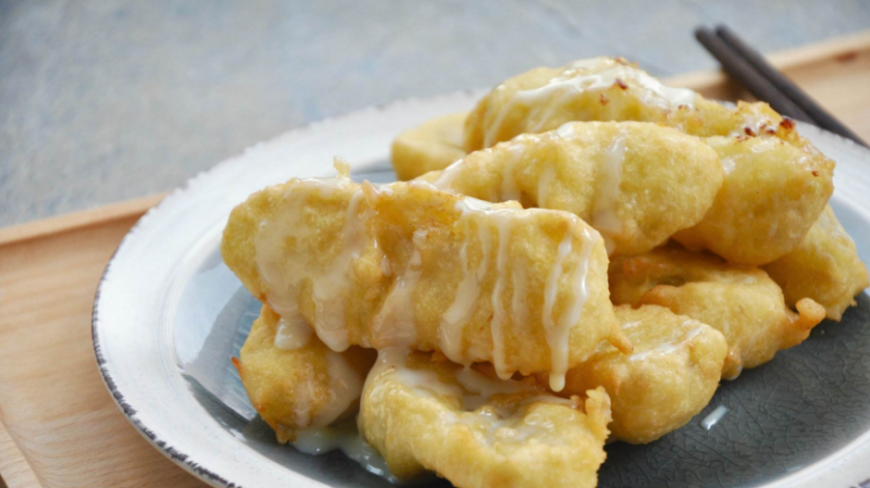 香甜可口的脆皮炸香蕉,外酥里香,吃一口就上瘾,做法还超级简单