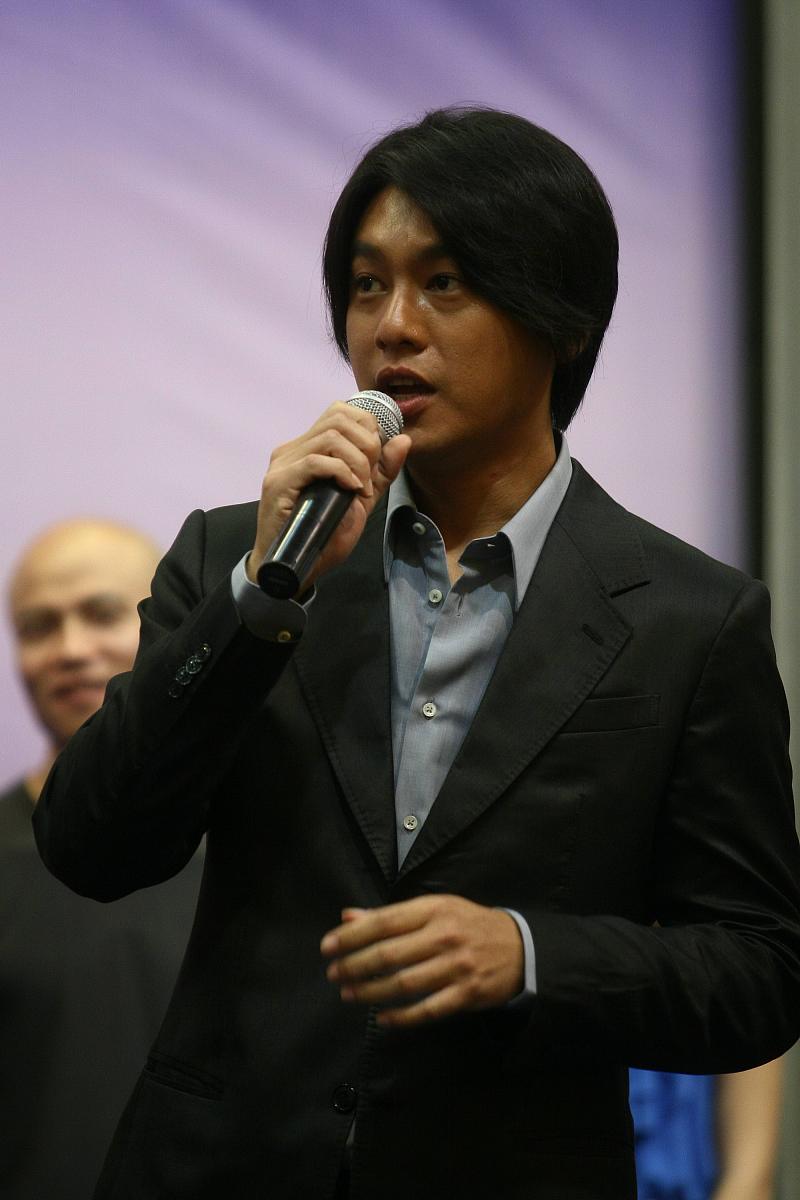 2010年8月10日,杭州,电视剧《富二代》(又名《没有承诺的爱》)新闻发