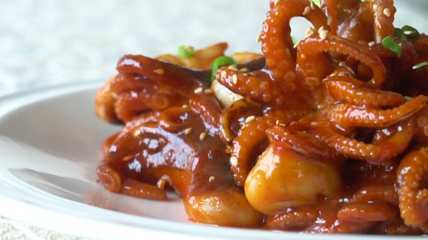 在家也能吃到正宗韩国菜,韩式甜辣小章鱼,这味道媲美韩国菜馆了