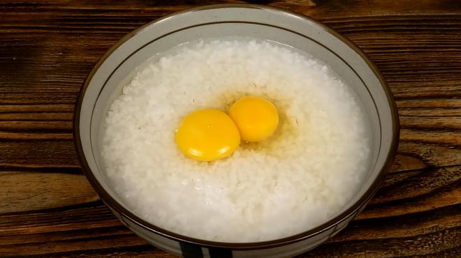 简单的大米粥瞬间变美食,学会早餐这创意做法,再也不用外面买了
