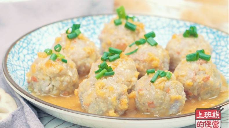 莲藕和花生换这种吃法,口感丰富脆嫩,减肥健身必备!