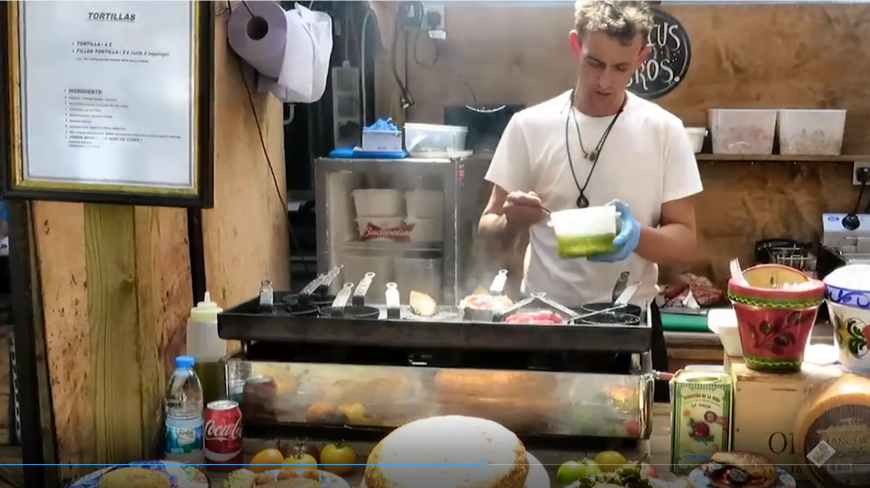实拍意大利炒面制作过程,过程繁琐,很有意大利特色