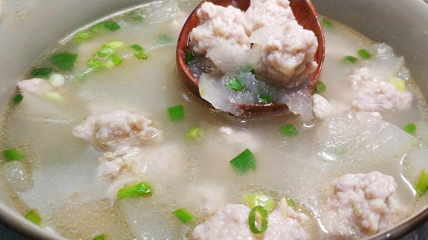 肉丸子怎么才好吃,用这种方法,味道鲜美,从调馅到成品详细讲解