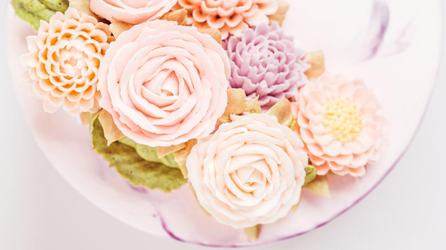 蛋糕界的白富美?教你做入门级韩式裱花!