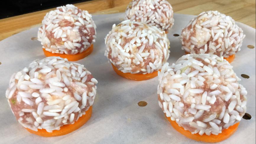 猪肉这样做,简单又好吃,不用炒也不用煮,软糯鲜香,好吃又解馋