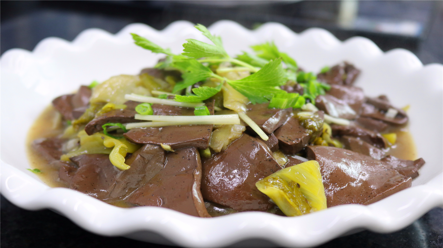 比肉还要好吃的酸菜血旺,好吃又下饭,隐藏在四川农村深处的美食