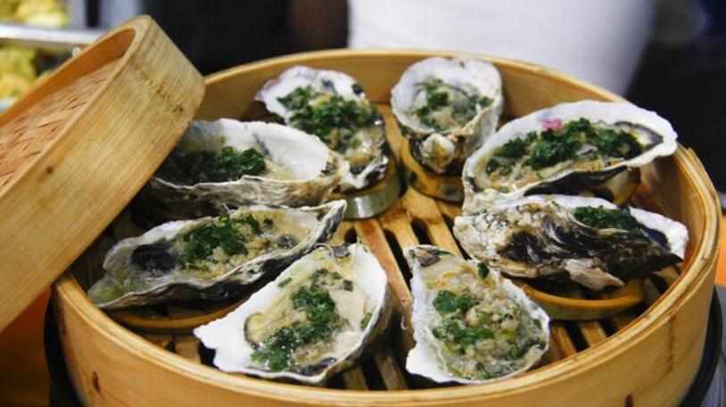 鲜活的生蚝这样做才最鲜美,调料的配方最重要,好吃极了!
