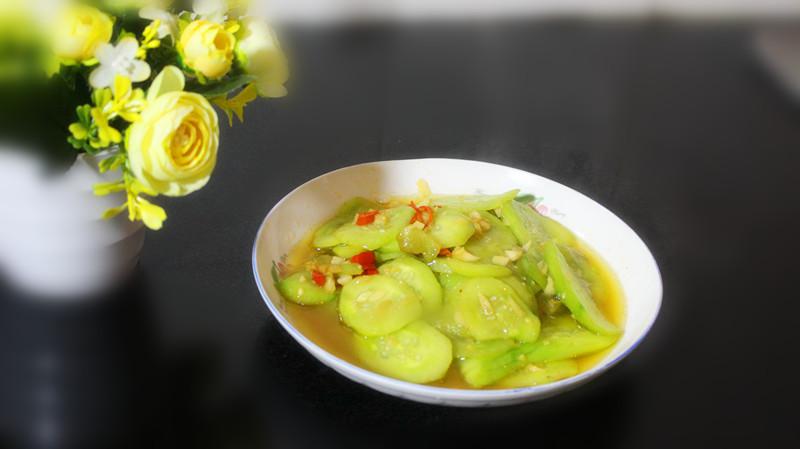 清炒黄瓜这样做之后,不仅吃起来清凉爽口而且还更脆