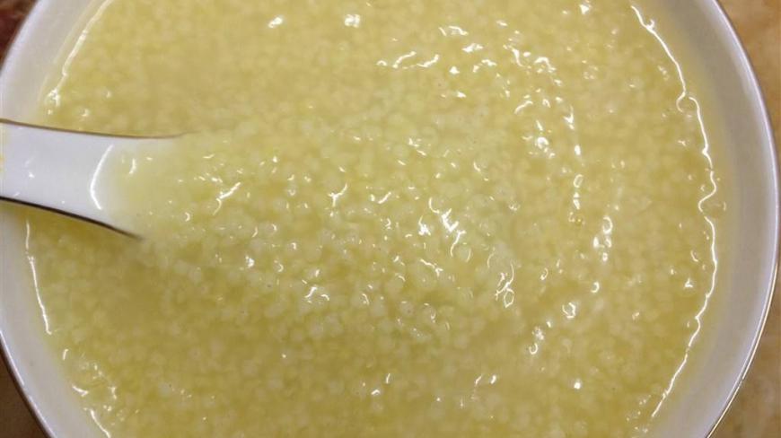 天天喝点小米粥有什么好处?安神养胃易吸收,还能提高睡眠质量