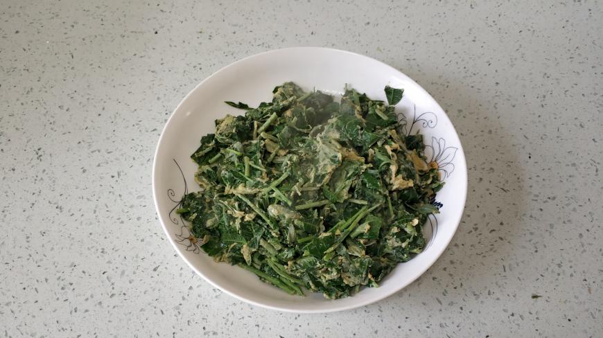 香椿芽炒鸡蛋,做法简单,半分钟就可以出锅