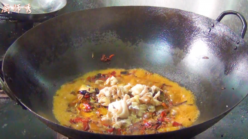 鱼杂不要丢掉,大厨教你这样烧,夏天喝啤酒是最受欢迎的美食
