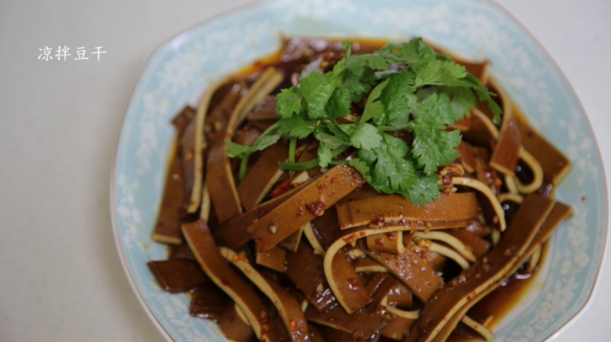 凉拌豆干好吃又营养,吃了还不长肉,关键步骤一定要记住
