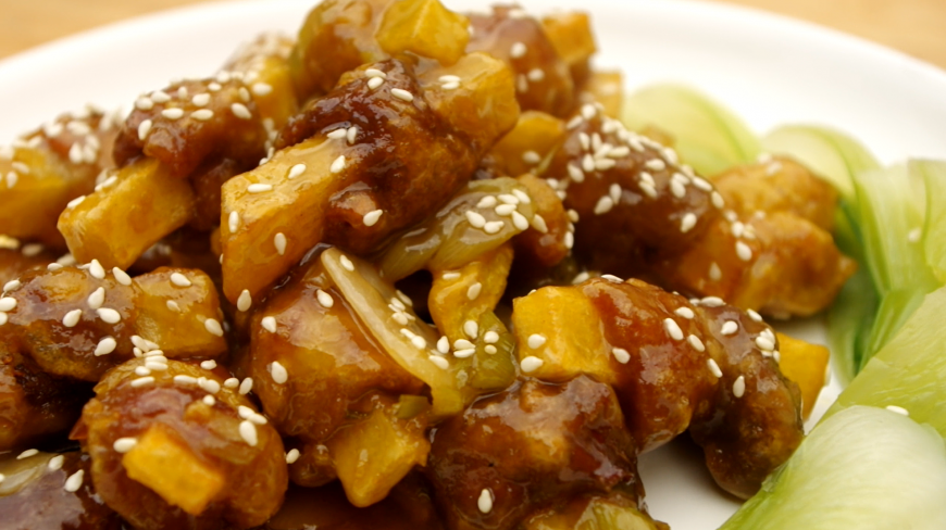 没有排骨,农村小哥用土豆瘦肉做糖醋排骨,比排骨做的更香!