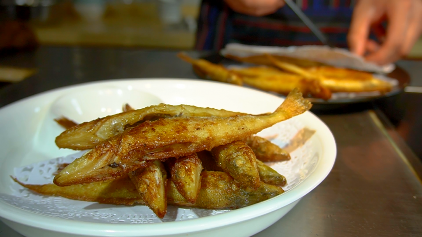 沙丁鱼这么小怎么吃?学会这种做法,每天都有新鲜鱼肉吃