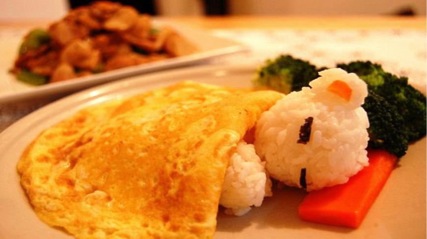 小熊蛋包饭:为孩子做一顿可爱的早餐,为她带来一天好心情哦!