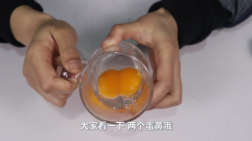 吃鸡蛋和鸭蛋是双黄蛋的机会少?这样挑选,让你100%吃到双黄蛋