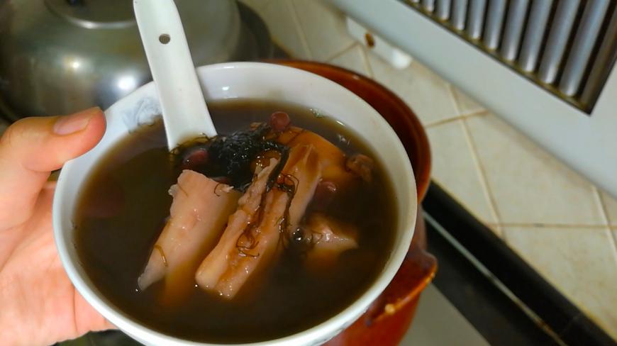 莲藕煲汤,教你一个广式老火汤秘方,比清炖要好喝太多!