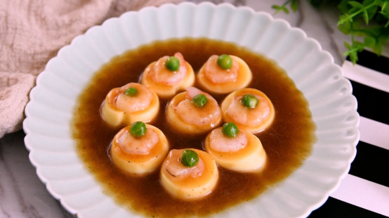 日本豆腐质地嫩滑,加上虾仁的鲜香口感,简直就是完美的搭配!