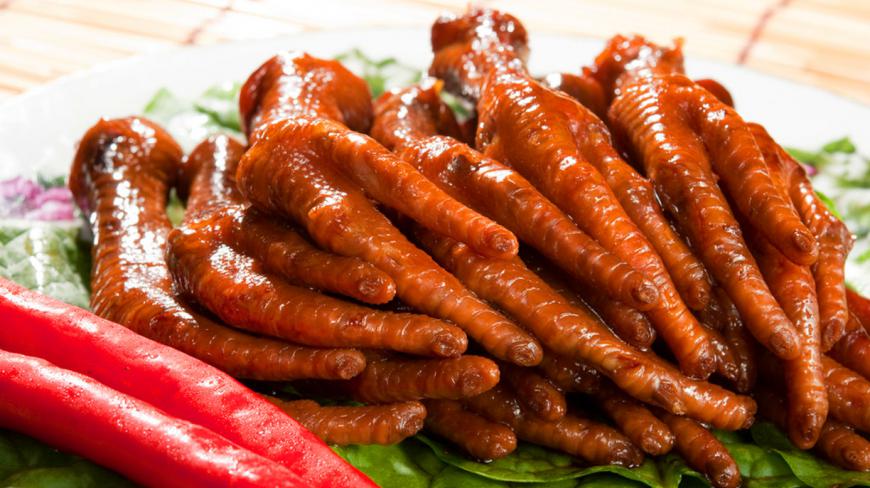 大厨教你在家做红烧鸡爪,非常不错的一道下酒菜