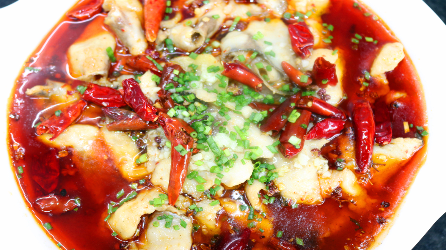 川菜招牌麻辣鱼的做法,过程详细,讲解清楚,一看就非常有食欲