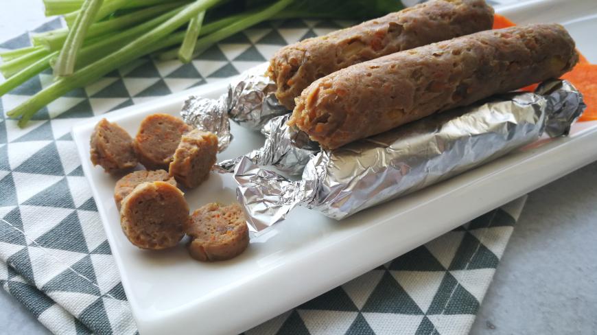 宝宝抵抗力不好总不吃肉,这样做特别喜欢吃,胡萝卜牛肉肠