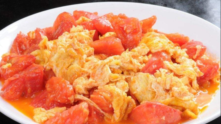 番茄炒鸡蛋的做法,大厨分享番茄炒鸡蛋的制作小窍门