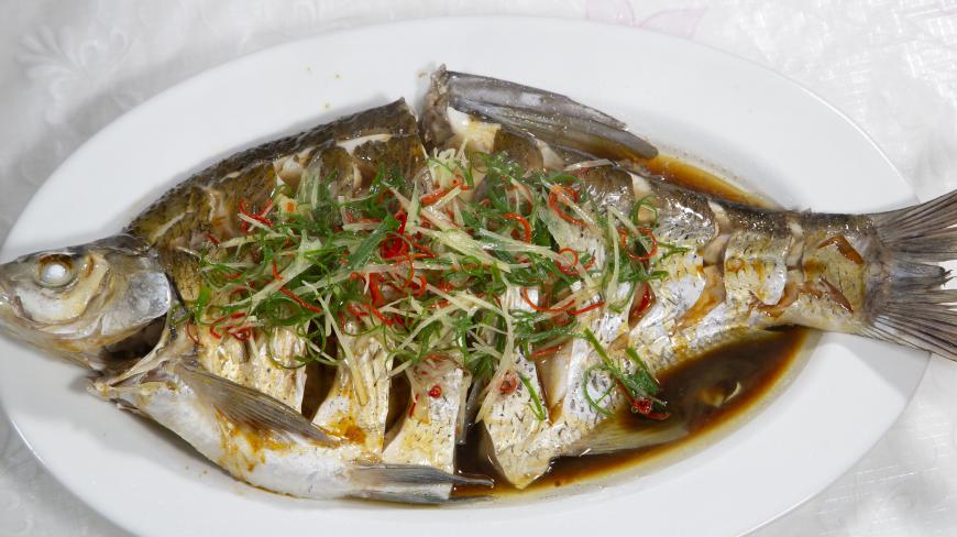 「小珠酱美食」鳊鱼有101种吃法,这种吃法最简单