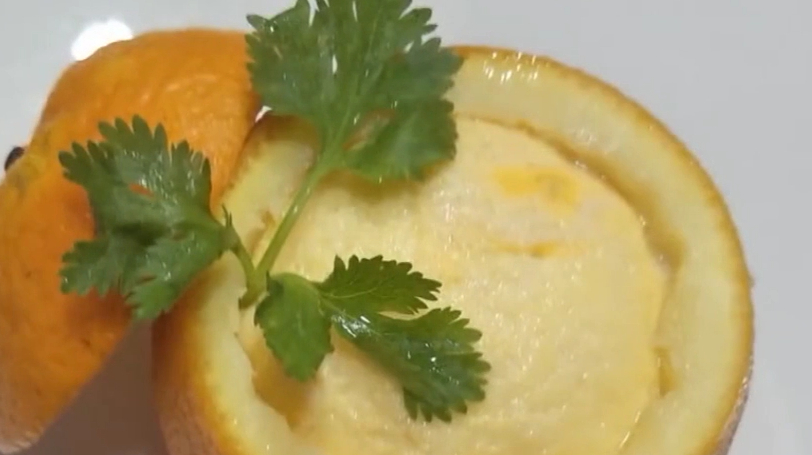 教你在家做橘子蒸蛋,简单美味有创意,喜欢的朋友不要错过了!