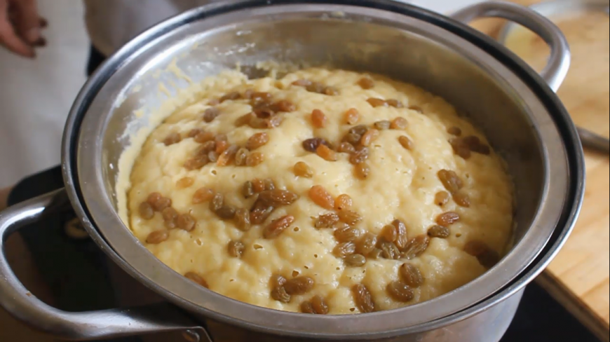 发糕好吃不会做?教你一招,这样做出来的玉米面发糕蓬松绵软