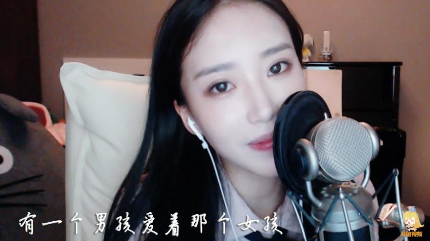 小苏菲清新翻唱刘若英《后来》!你轻声唱,我低下头闻见一阵芬芳