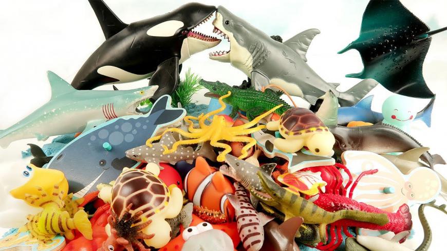 卡通玩具海底生物大白鲨和剑鱼