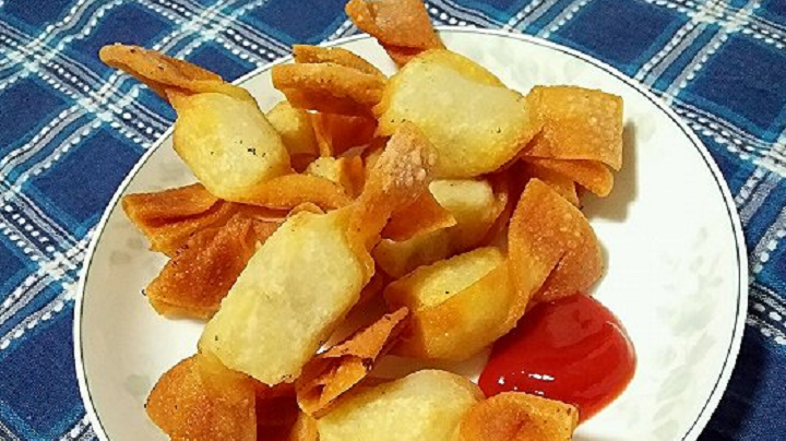 两根香蕉几张馄饨皮,教你做香甜酥脆小吃,一咬嘎嘣脆孩子吃上瘾