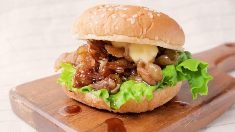 好吃的汉堡包,做法真的好简单,在家就能做,比外面买的好吃多了