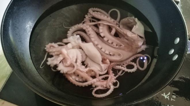 八爪鱼怎么做才好吃?新做法,鲜嫩爽滑有嚼劲,附秘制料汁配方
