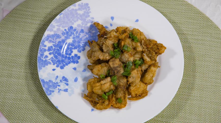 「椒盐虾潺」一道讲究刀法烹炸,闻着香吃着鲜看着干尝着嫩的菜