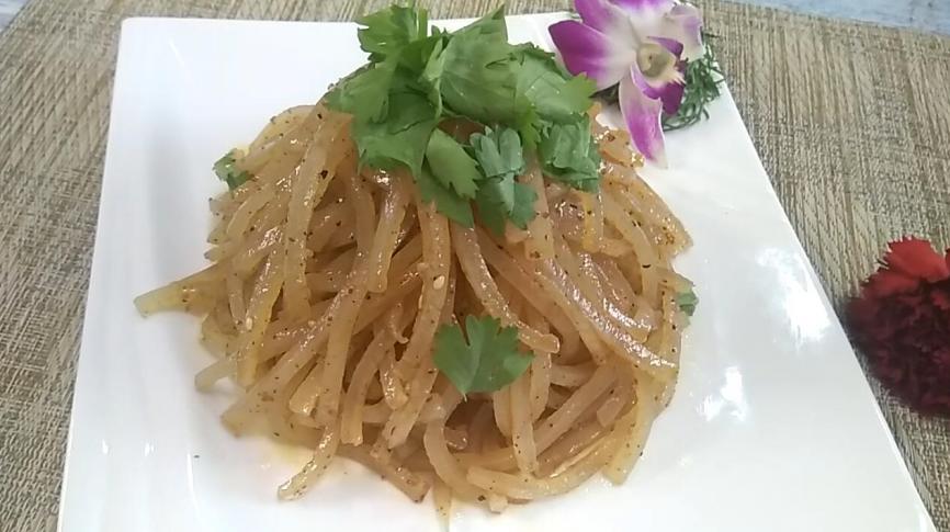 凉拌肉皮丝,劲道十足,美容养颜,下酒小菜