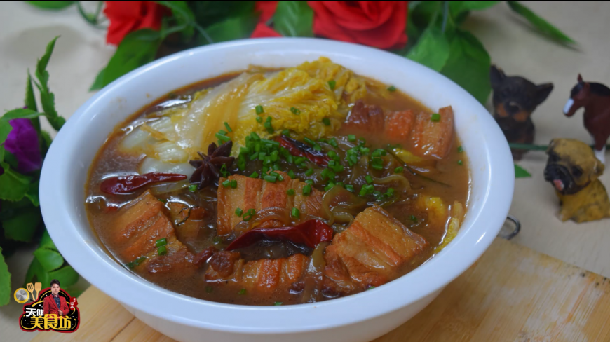 猪肉炖粉条这样做才好吃,原来是有技巧的,难怪之前做的味道不对