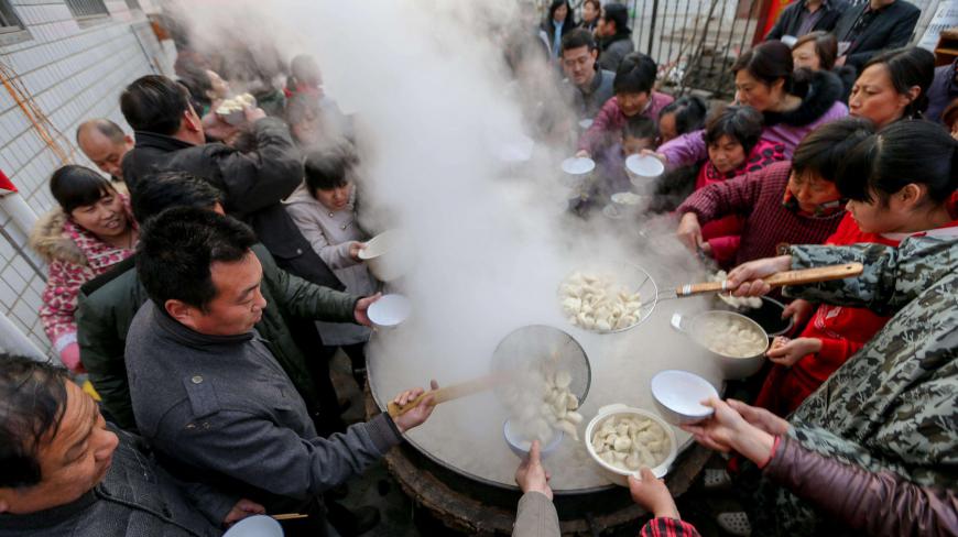 一定要记住!在农村吃饭一桌不要摆三盘菜,不然会被长辈骂!