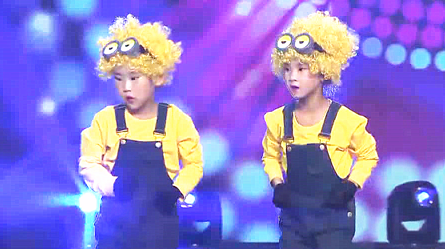 儿童舞蹈《香蕉小黄人》