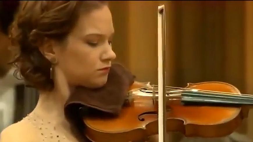 [图]希拉里哈恩演奏莫扎特第3小提琴协奏曲《2》