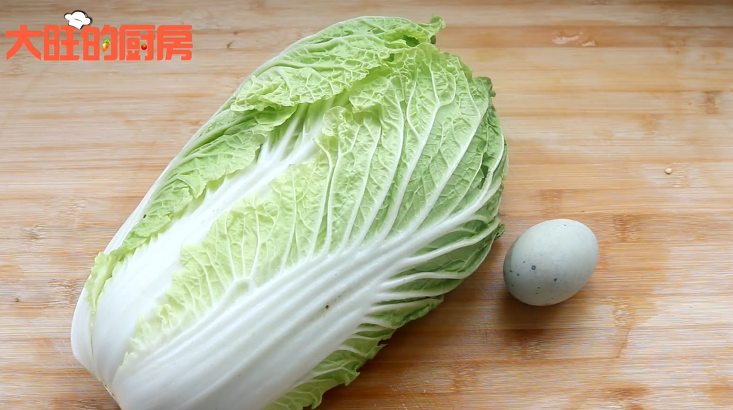 大白菜还在炒着吃?教你一个清淡的做法,好吃到连汤汁都不剩