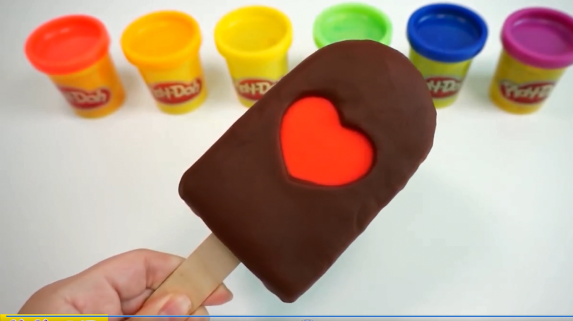 七彩巨无霸冰棒制作起来非常的简单呢,小朋友动手制作学习颜色啦