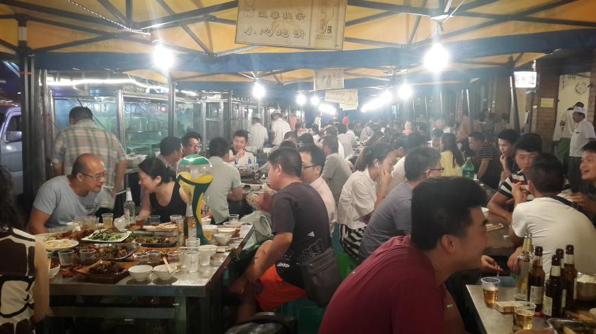 夏天常吃烧烤喝啤酒,容易长胖!教你1招,再怎么吃也不怕长肉了