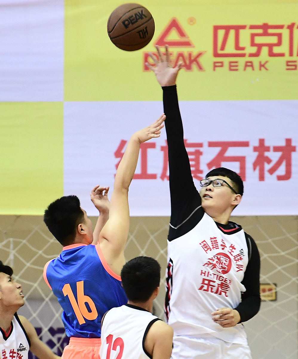 2019年6月29日,辽宁沈阳,2019年闽南商会篮球赛在沈阳举行,吸引30余支