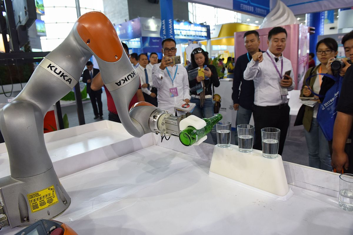 深圳市博伦职业技术学校2023年招生简章