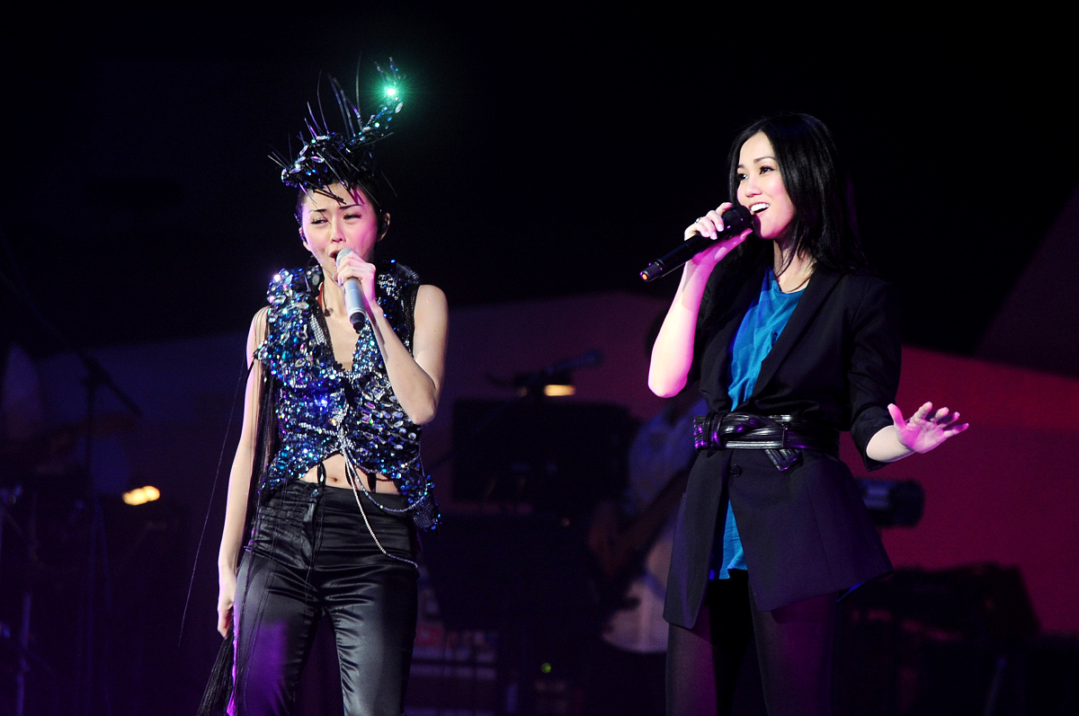 2010年2月5日,香港,孙燕姿在香港红馆举行了"答案是.孙燕姿2010世界巡