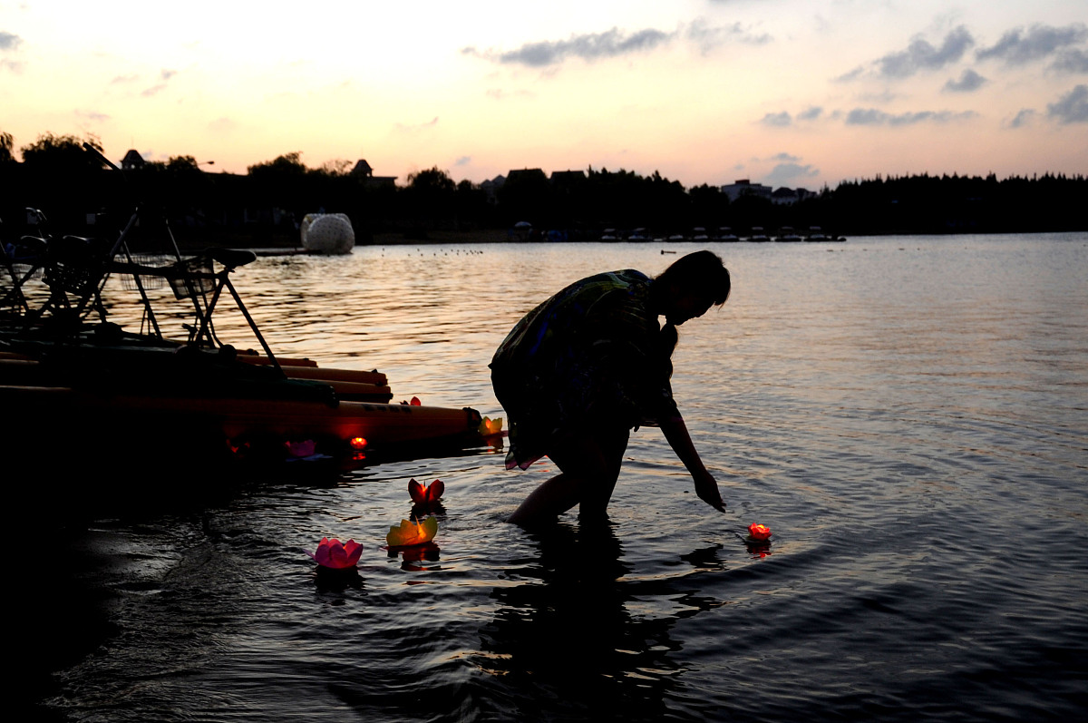 用帽子钓鱼的游戏名称 结合中秋晚宴